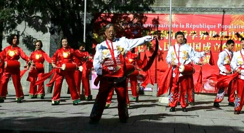 旅居加拿大華人載歌載舞慶國慶