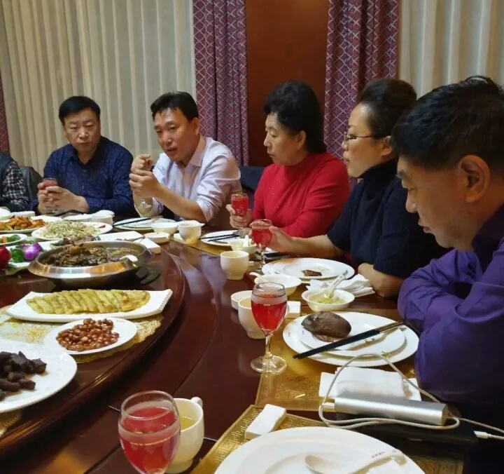 首屆蘇魯克（kè）詩人節（jiē）暨詩（shī）詞之鄉豐碑揭幕儀式