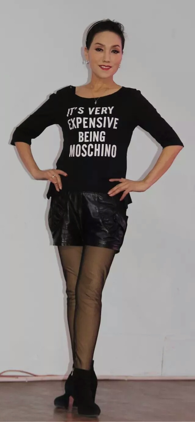 遼寧老年服飾藝術模特團第二期公開課匯（huì）報演出紀（jì）實