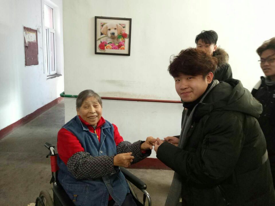 慈心之光孝親團的一天