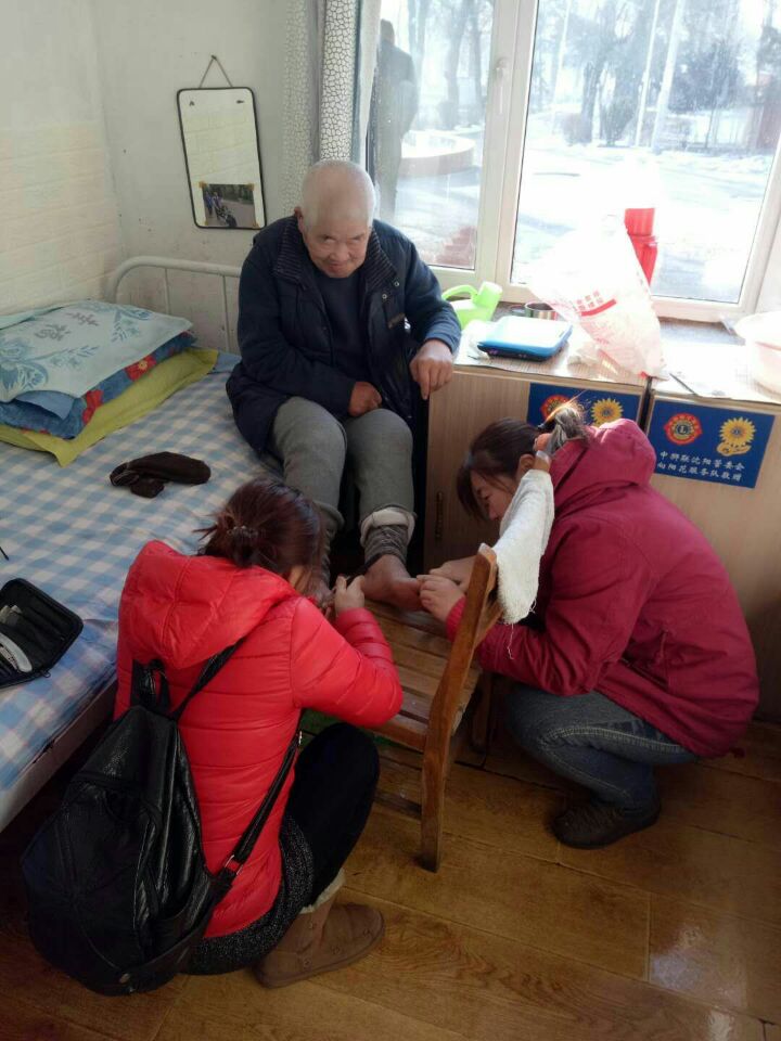 慈心之光孝親團的一天