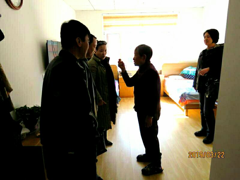 走進養老院，為康養醫（yī）療做些實事（shì）