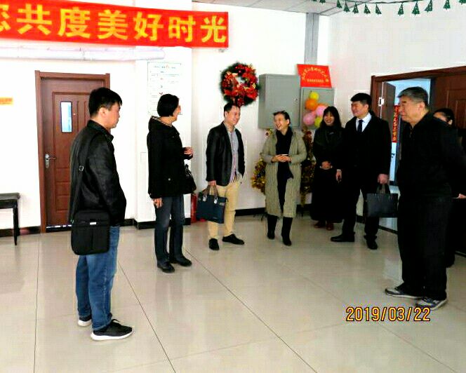 走進養老院，為康（kāng）養醫療做些（xiē）實事