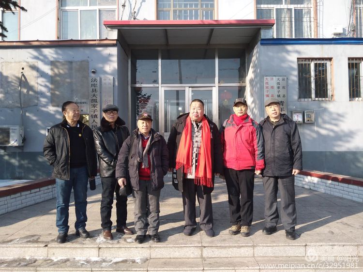 下鄉寫聯送福 墨寶飄香暖心 ——遼（liáo）寧毛體開展“新春（chūn）送福 文化下鄉”活動