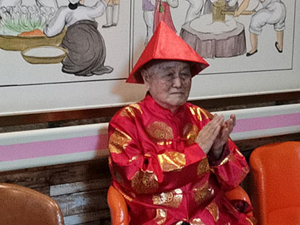 別樣生日會情暖（nuǎn）養老院