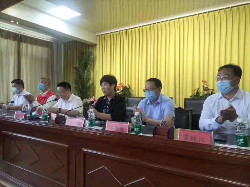 善舉創造和諧 愛心傳承美德 ——趙士慶愛心團隊走進新民開展捐贈活動