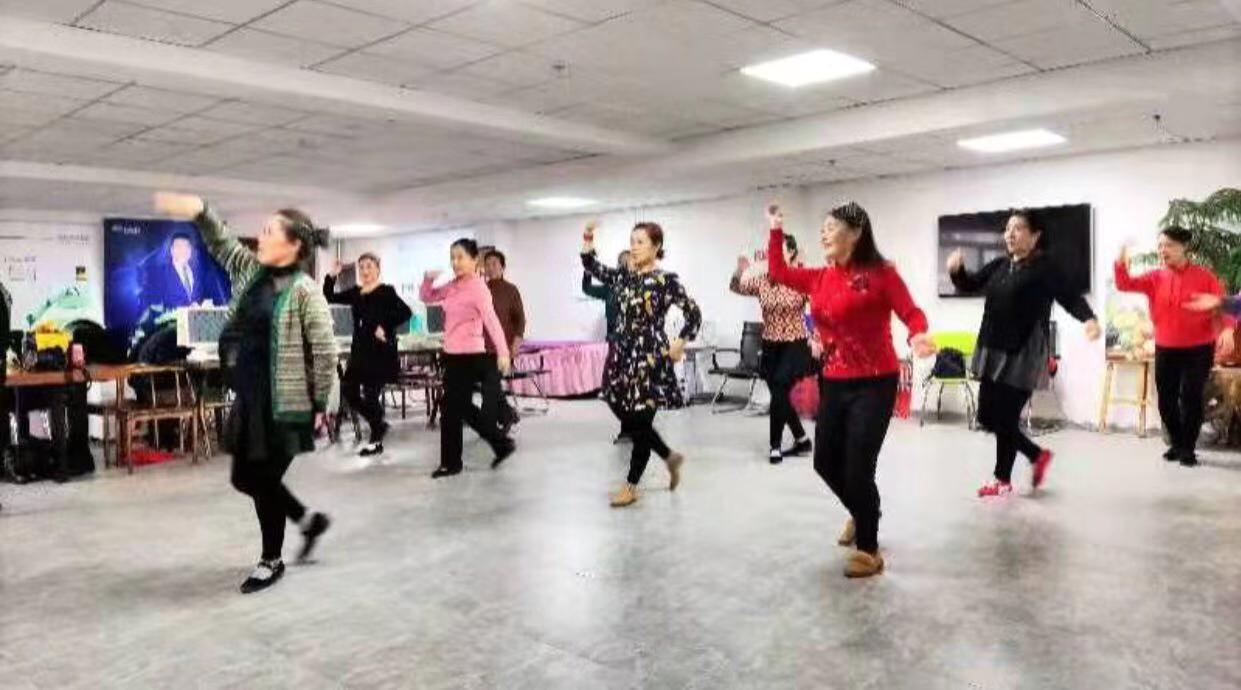 讓養（yǎng）老事業恩惠於民（mín） 所（suǒ）到之（zhī）處造福一方百姓