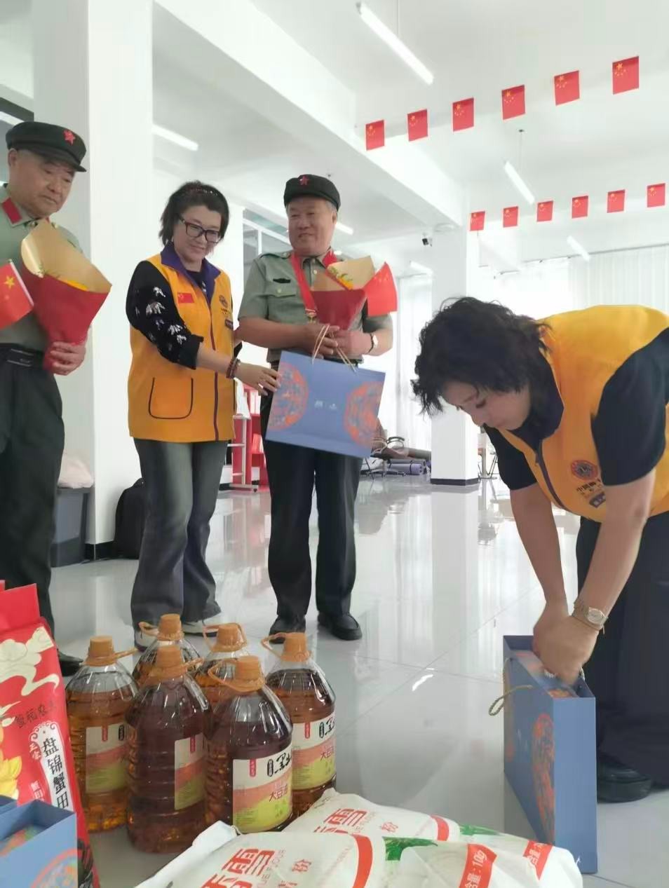 祖國萬歲    老兵萬（wàn）歲