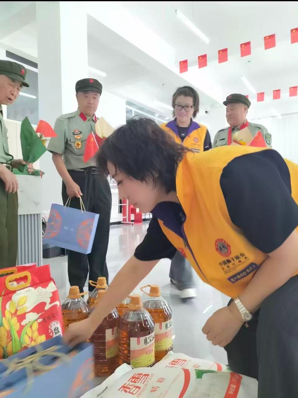 祖國萬歲    老兵（bīng）萬歲