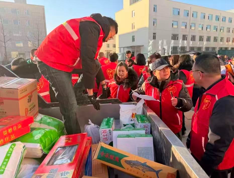 真爱相伴·情谊（yì）满满——2026丙午马年春节慰问（wèn）活动暖人心